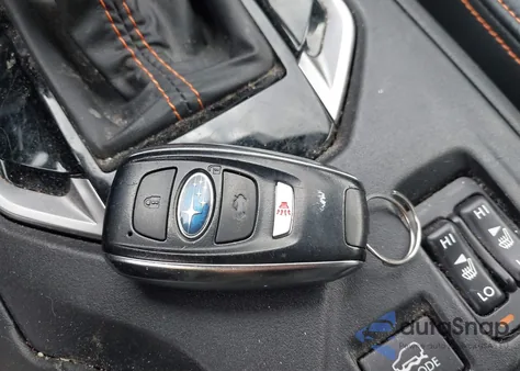 2020 Subaru Crosstrek Limited z USA, uszkodzony, nr VIN JF2GTAMC3L8257466